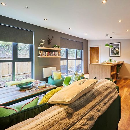 Host & Stay - Forest Green Lodge 阿尼克 外观 照片
